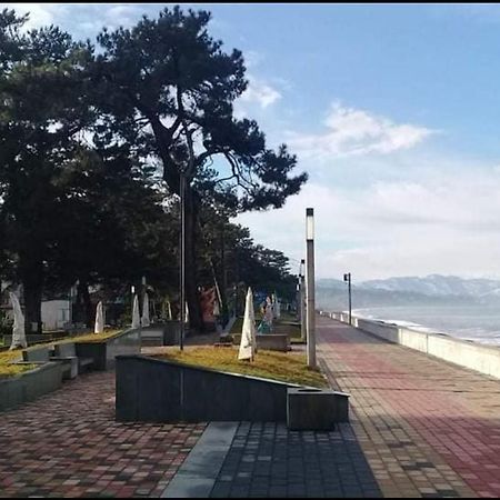 Apartment With Sea View 37 코불레티 외부 사진