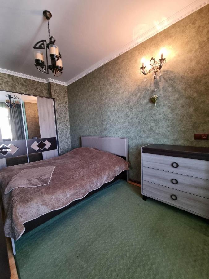 Apartment With Sea View 37 코불레티 외부 사진