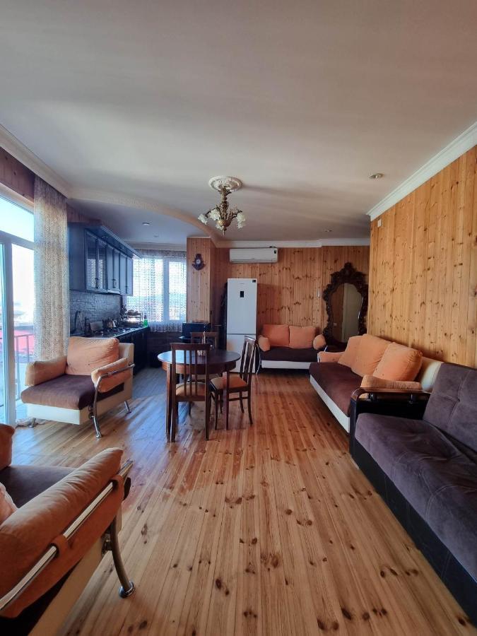 Apartment With Sea View 37 코불레티 외부 사진