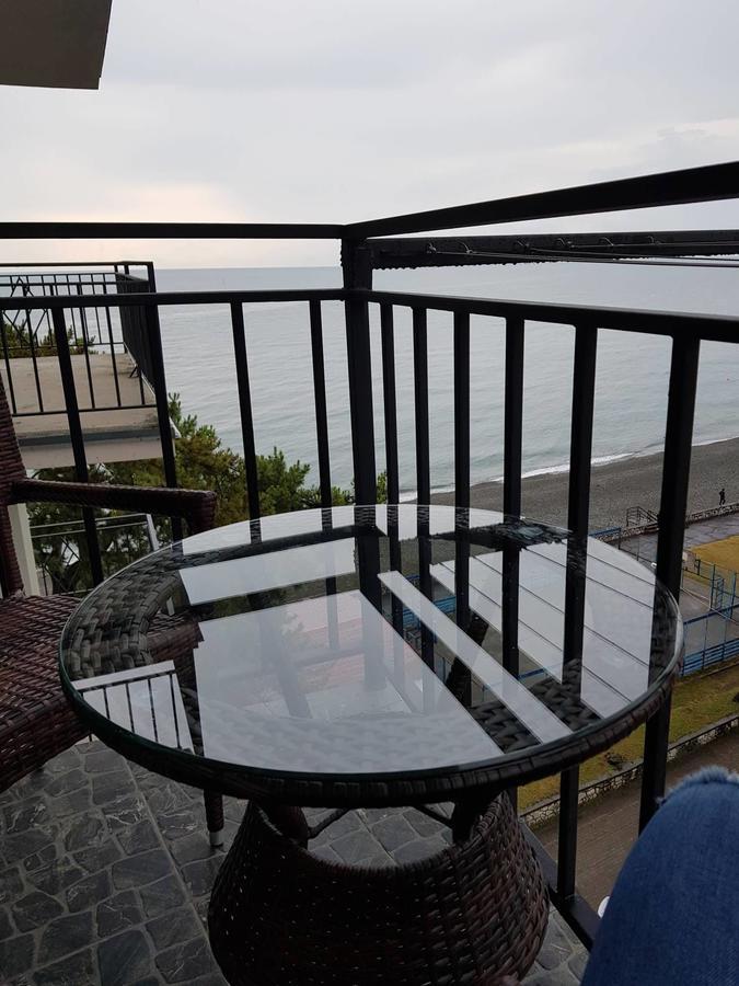Apartment With Sea View 37 코불레티 외부 사진