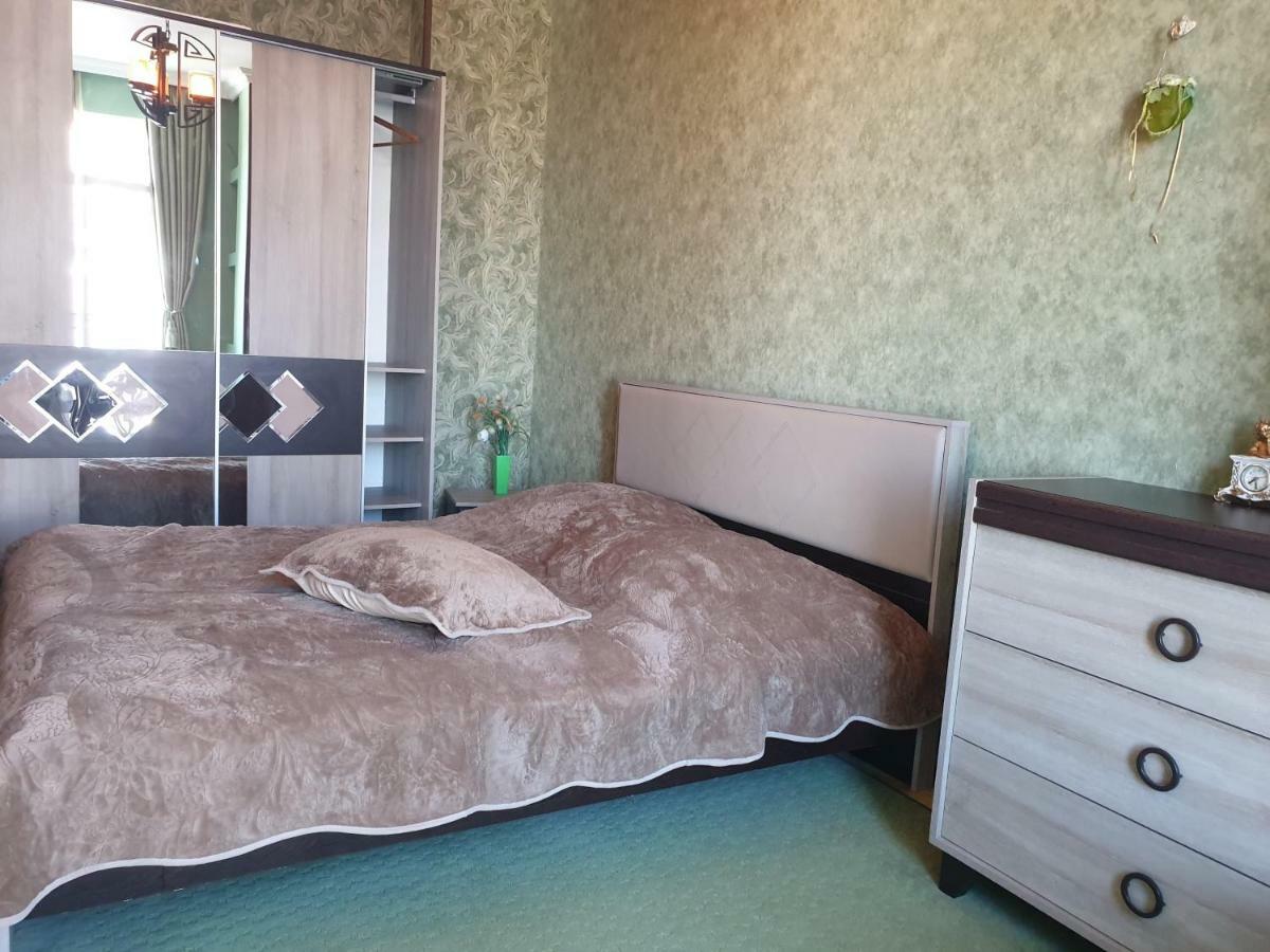 Apartment With Sea View 37 코불레티 외부 사진